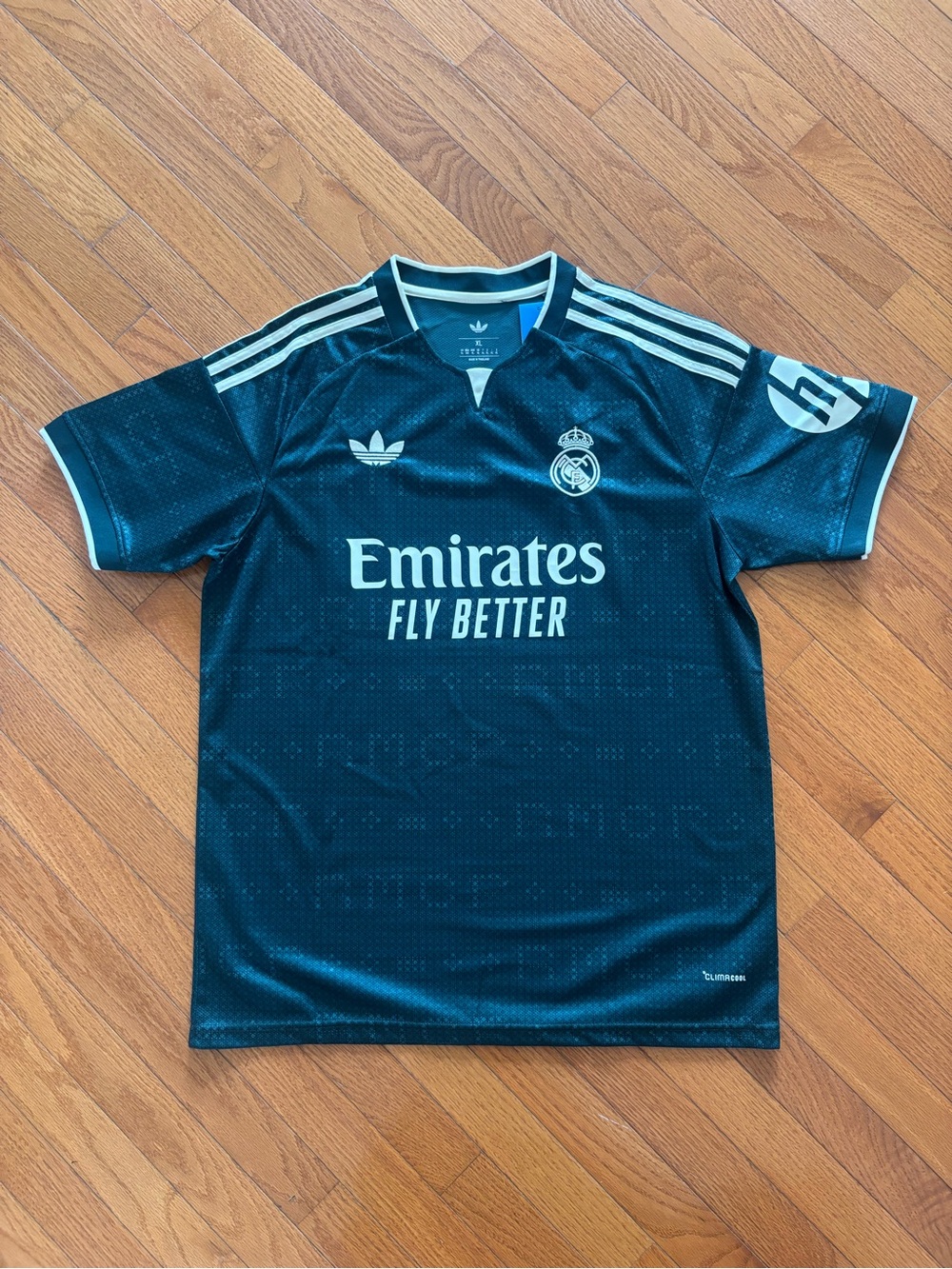 Real Madrid 2026/27 Adidas Away Jersey Size Large NWT